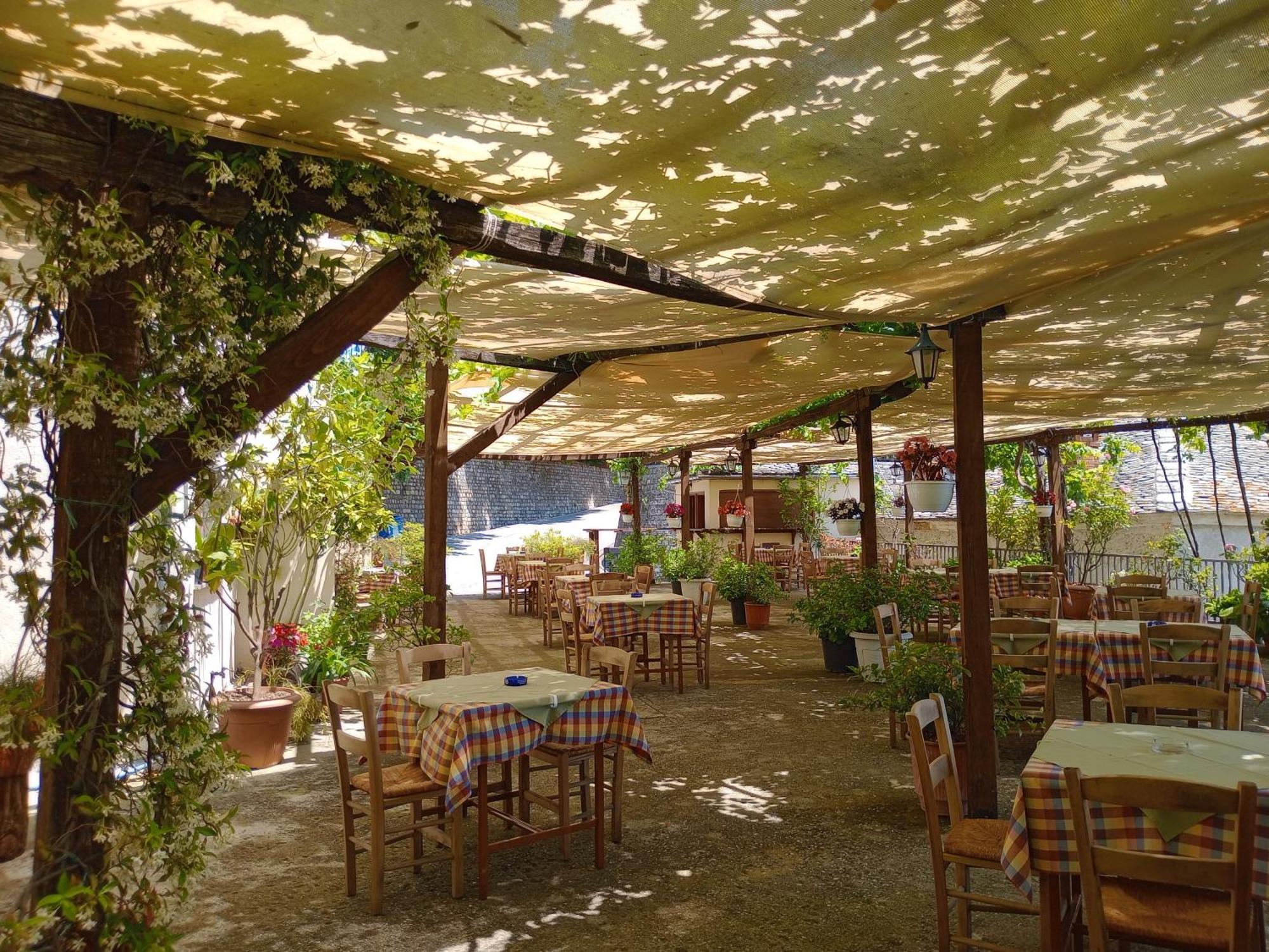Hotel Erotas Áyios Dhimítrios Exterior foto